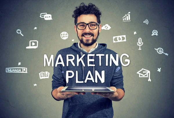 Empresario de contenido con plan de marketing —  Fotos de Stock