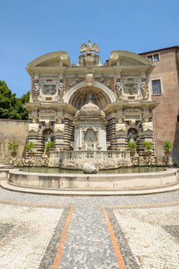 Harika büyük çeşme