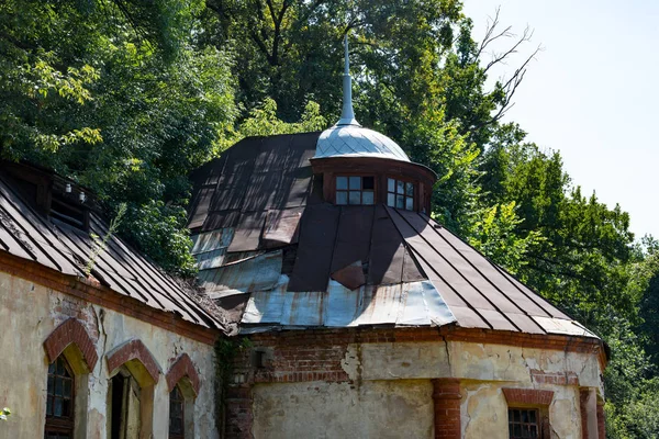 Ukrainian Ruined buildings — Stock Photo, Image