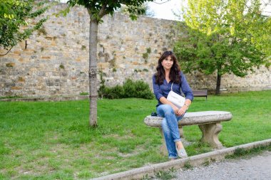 San Gimignano'da kız