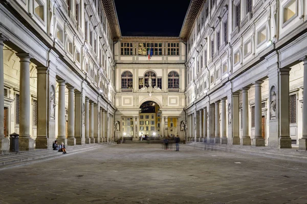 Noche en los Uffizi — Foto de Stock