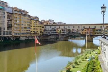 Arno Nehri ve ponte vecchio