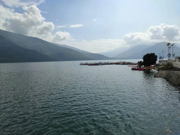 Bellissimo Lago Situato Tehri Uttarakhand Lago Canottaggio Questo Lago Asia — Foto Stock