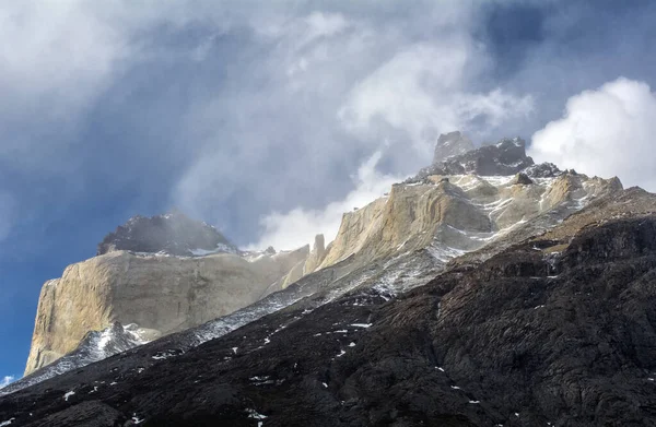 Erstaunliche Felsformationen Torres Del Paine Aufgenommen Während Der Wanderung Torres — Stockfoto