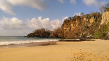 Sancho Sahili (Praia do Sancho), dünyanın en güzel plajlarından biri olarak kabul edilir..