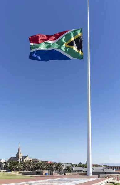 南非国旗在半帆柱 — 图库照片