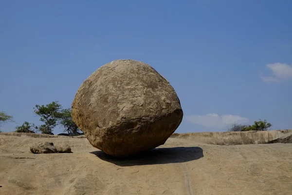 Мабалипурам, камень Кришны — стоковое фото