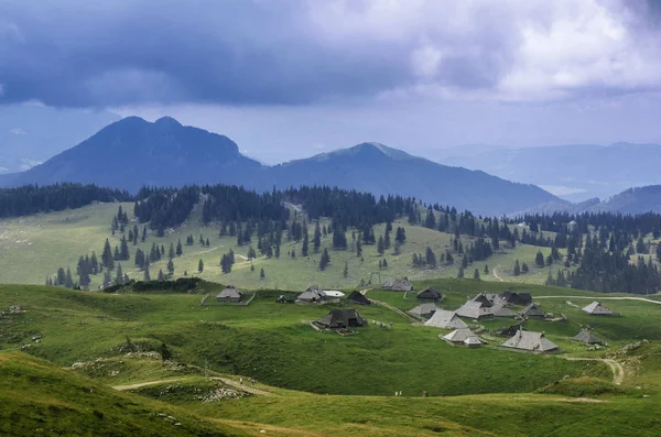 Velika planina Plateu jest największym słoweński pastwiska górskie — Zdjęcie stockowe