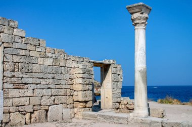 Denizin üzerinde gün batımı