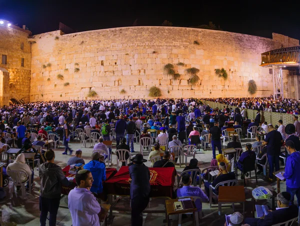 Selichot (Jewish penitential prays) in the Western Wall — Stock Photo, Image