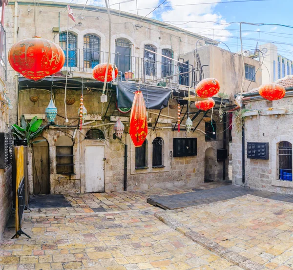 Εσωτερική αυλή στην ιστορική συνοικία Nachalat Σίβα, Ιερουσαλήμ — Φωτογραφία Αρχείου