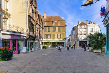 Auxerre eski kasaba sahnede