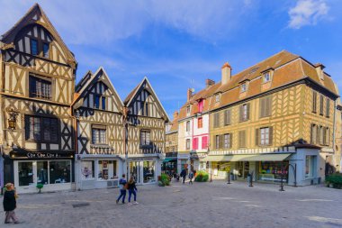 Auxerre eski kasaba sahnede
