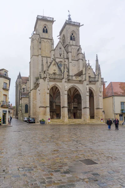 Iglesia de Nuestra Señora, en Semur-en-Auxois —  Fotos de Stock