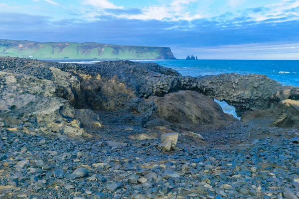 Dyrholaey, a headland  in south Iceland — Stock Photo, Image