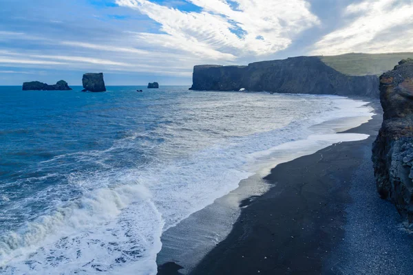 Dyrholaey，在南冰岛岬 — 图库照片