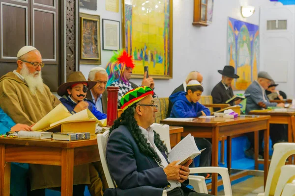 Purim i den gamla Abuhav synagogan, Safed (Safad), Israel — Stockfoto