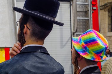 Purim 2017 yılında Mea Shearim, Jerusalem