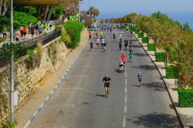 Çalışan popüler sadaka (zau larutz 4) Hayfa'daki