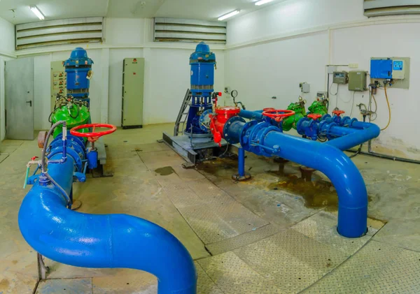 Estación de bombeo que proporciona la presión adecuada del agua, Tel-Aviv — Foto de Stock