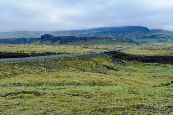 田園地帯や Kirkjubaearklaustur の近くの風景 — ストック写真