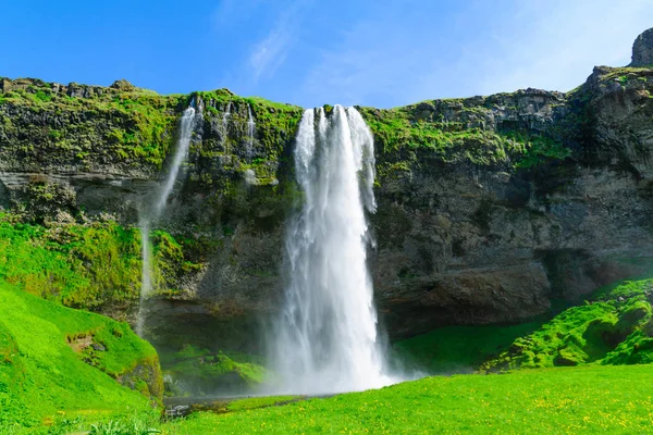 Seljalandsfoss καταρράκτης, Νότια Ισλανδία — Φωτογραφία Αρχείου