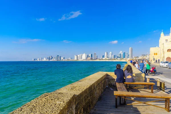 Plage et horizon de la ville, à Tel-Aviv — Photo