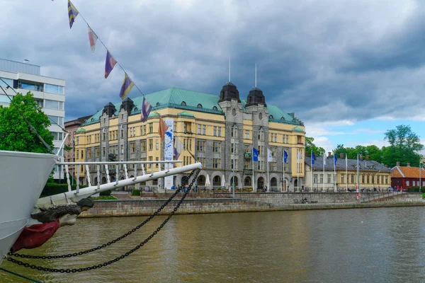 Câmara Municipal e do Rio Aura, em Turku — Fotografia de Stock