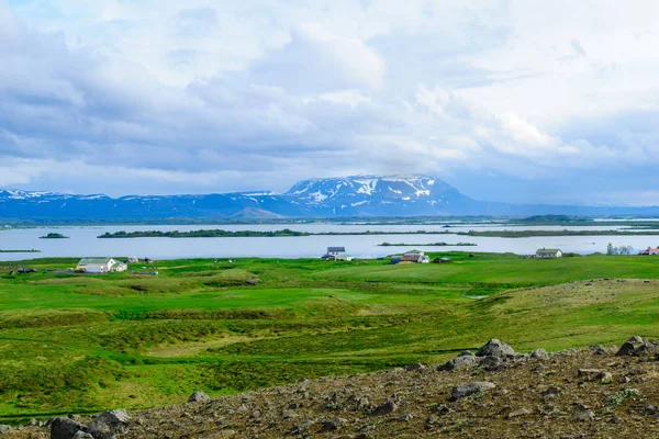 Utsikt över sjön Myvatn — Stockfoto