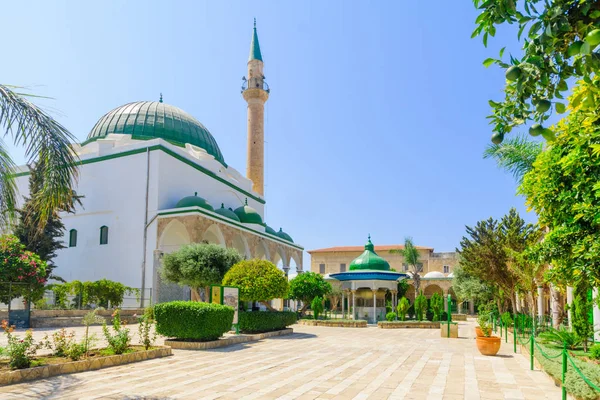 El-jazzar-Moschee (die weiße Moschee) in acre (akko) — Stockfoto