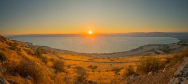 Celile Denizi (Kinneret göl), gün batımında