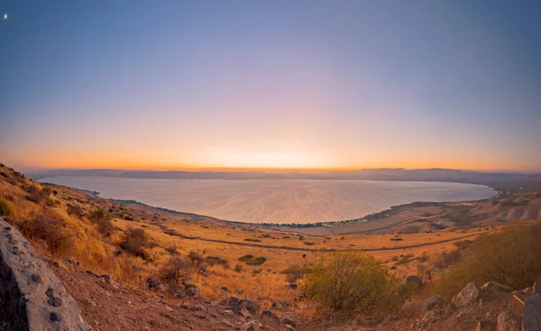 Mer de Galilée (lac Kinneret), au coucher du soleil — Photo