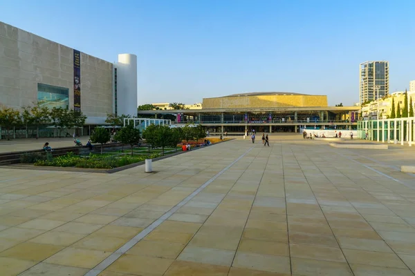 Ha-Bima plein en het Leonard Bernstein plein, in Tel-Aviv — Stockfoto