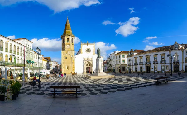 Hauptplatz (praca da republica), in Tomar — Stockfoto