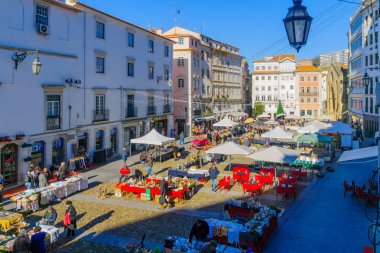Bit pazarı sahnede Coimbra