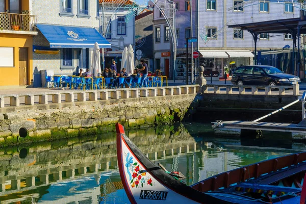 Kanaler och båtar i Aveiro — Stockfoto