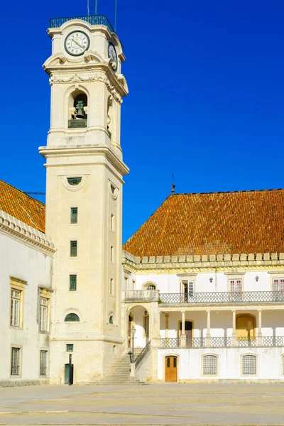 Uhrturm in der alten Universität, in Coimbra — Stockfoto