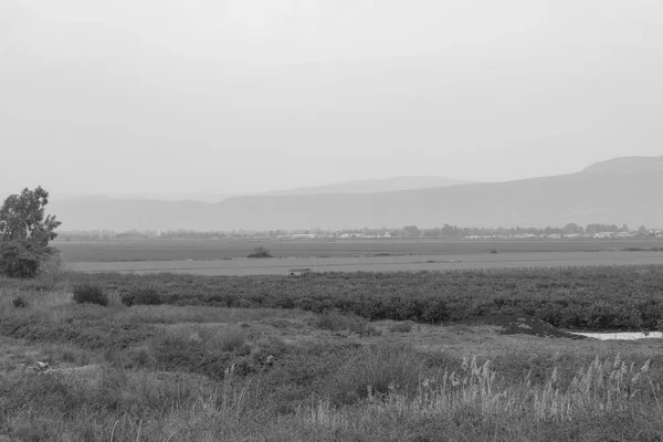 Hula-vallei in een mistige dag — Stockfoto