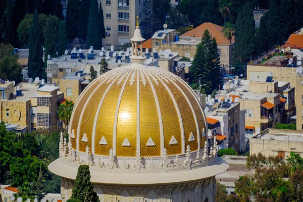 Goldene Kuppel des Bahai-Schreins, in Haifa — Stockfoto