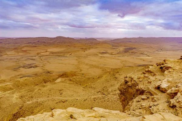 Paisaje de Makhtesh (cráter) Ramón — Foto de Stock