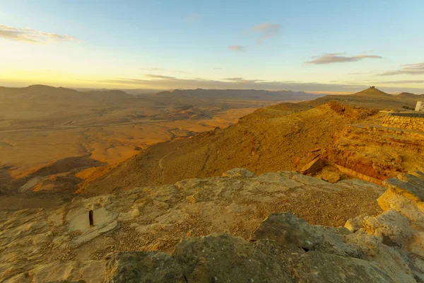 Vista do nascer do sol de Makhtesh (cratera) Ramon — Fotografia de Stock