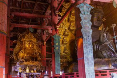 Todaiji tapınağındaki heykeller, Nara