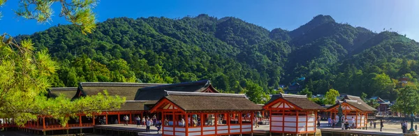 Храм Ицукусима в Миядзиме — стоковое фото