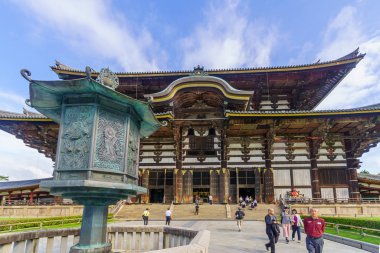 Sekizgen Todaiji Feneri, Nara
