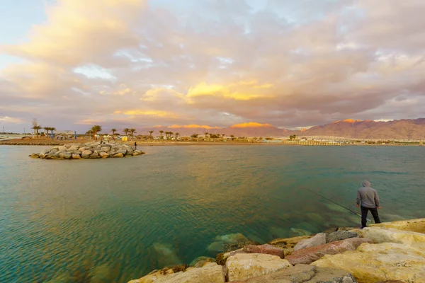 Sonnenuntergang Szene des neuen Yachthafens und Hotels, eilat — Stockfoto