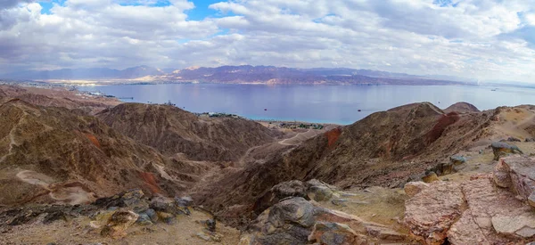Mont Tzfahot et le golfe d'Aqaba — Photo