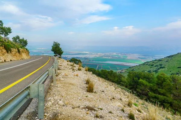 Landscape and countryside in the eastern Jezreel Valley — Stock Photo, Image