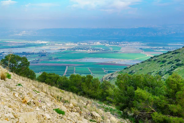 Landschaft und Landschaft im östlichen Jezreel-Tal — Stockfoto