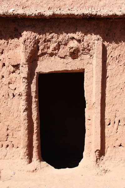 Vieille porte historique super colorée au Maroc — Photo