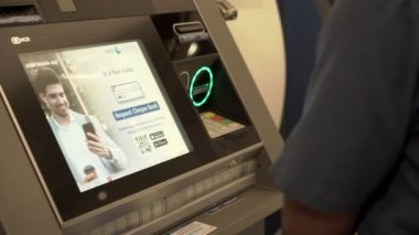 Bankada el temizleme ATM 'si. covid 19 